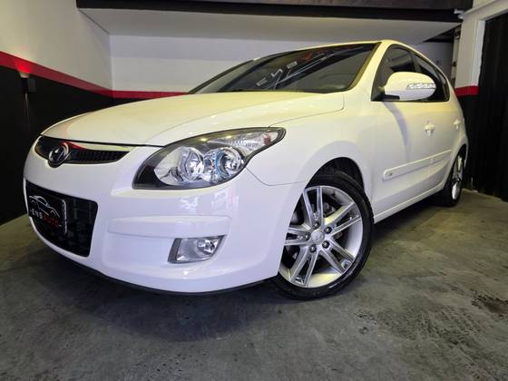 HYUNDAI I30 2.0 MPFI GLS 16V GASOLINA 4P AUTOMÁTICO HYUNDAI I30 2.0 MPFI GLS 16V GASOLINA 4P AUTOMÁTICO